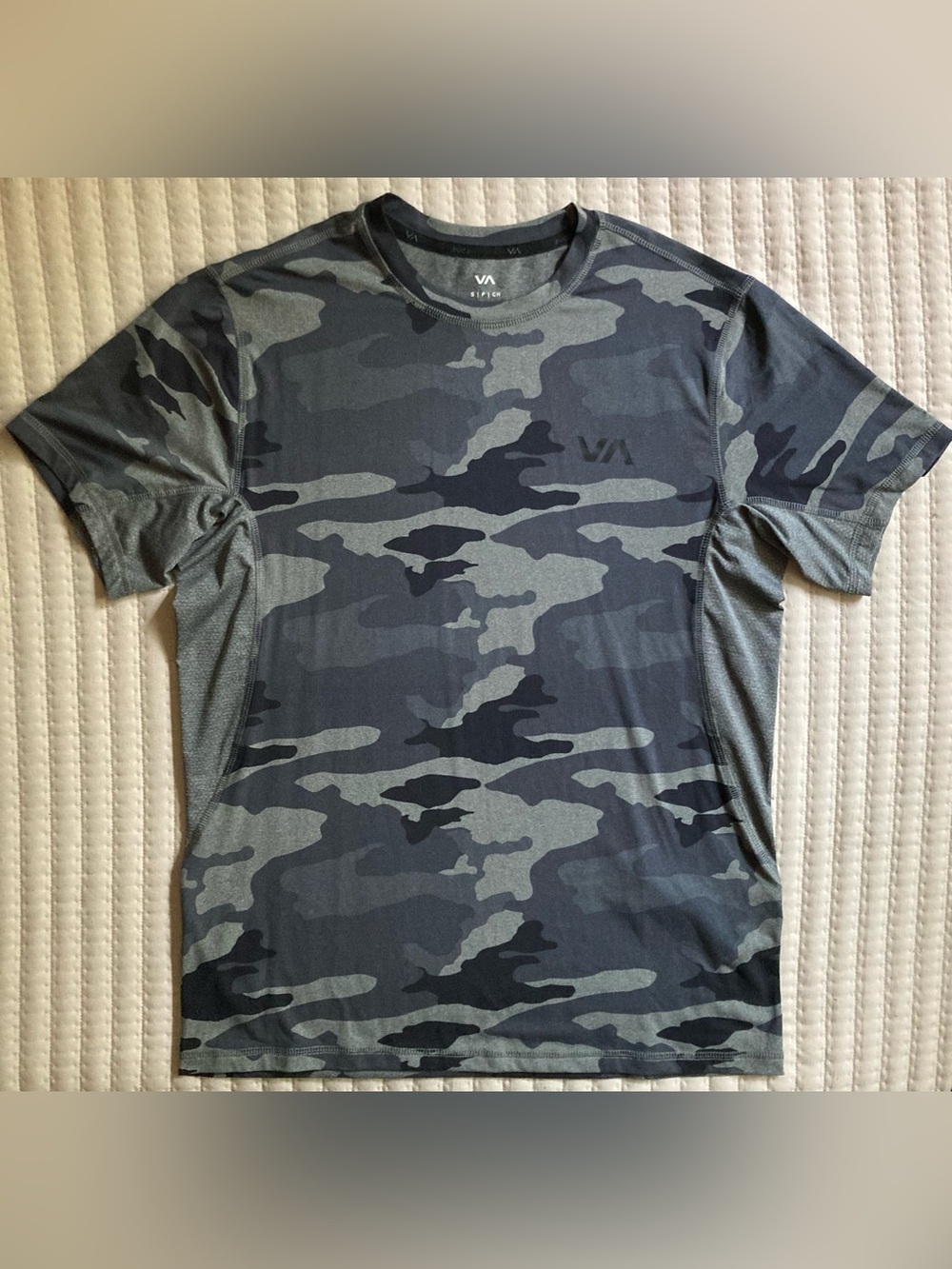 RVCA Athletic Performance T Shirt Men’s Small Gray Camo Gym Lifting Yoga Running